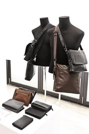 Tumi 2012秋冬商務旅行用品系列 專業旅伴，優雅隨行